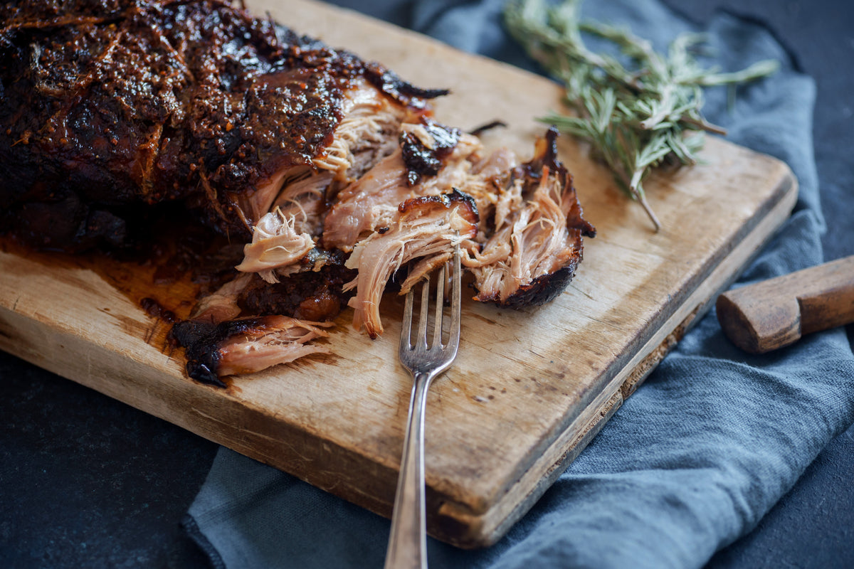 One cook for the whole weekend: pulled meat from the slow cooker